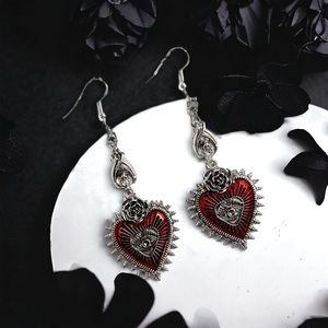 1 Pair Gothic‎ Vintage Style Evil Eye Red Heart Shaped Dangle Earrings